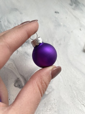 Стеклянный шар для декора Матовый фиолетовый, 1 шт. d3 см