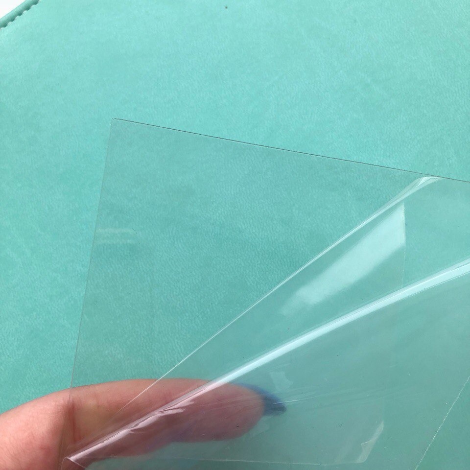 Лист пластика прозрачный 31*31см (0,5мм)