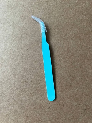 Пинцет с загнутыми кончиками